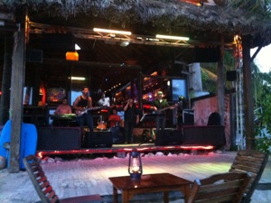 playa del carmen bodas, grupos para bodas en la playa, dj para bodas en cancun, grupos y m&uacute;sica para bodas en cancun